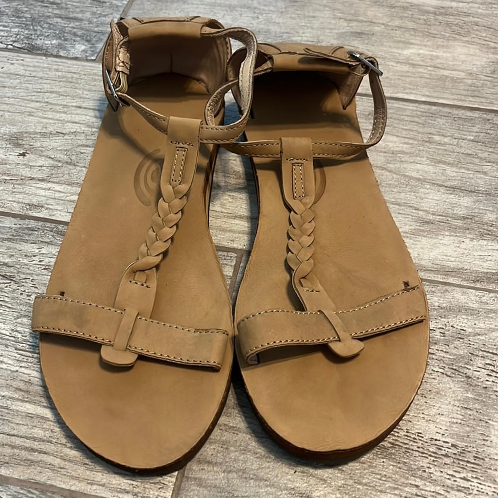 Rainbow calafia sandals size 10